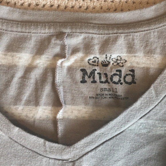 ⭐️3/$15⭐️Mudd Boxy Crop tee - Picture 4 of 4